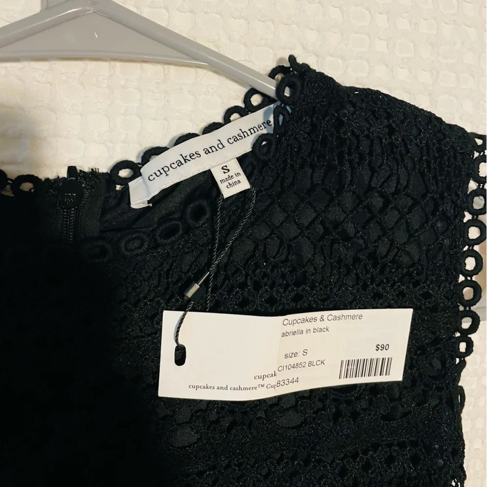 NWT Cupcakes and Cashmere lace top